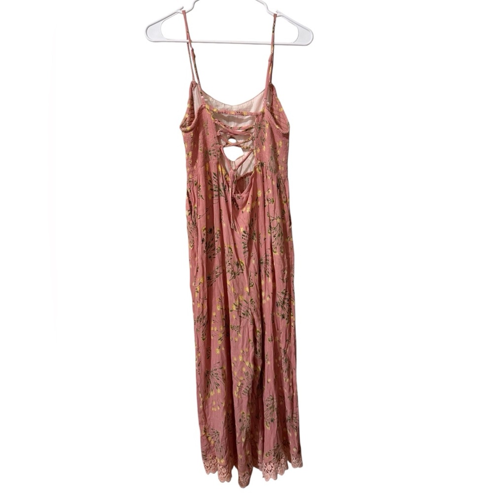 Boutique Pink Floral Jumpsuit Cutout Front Lace Up Back Sz M - Picture 2 of 9